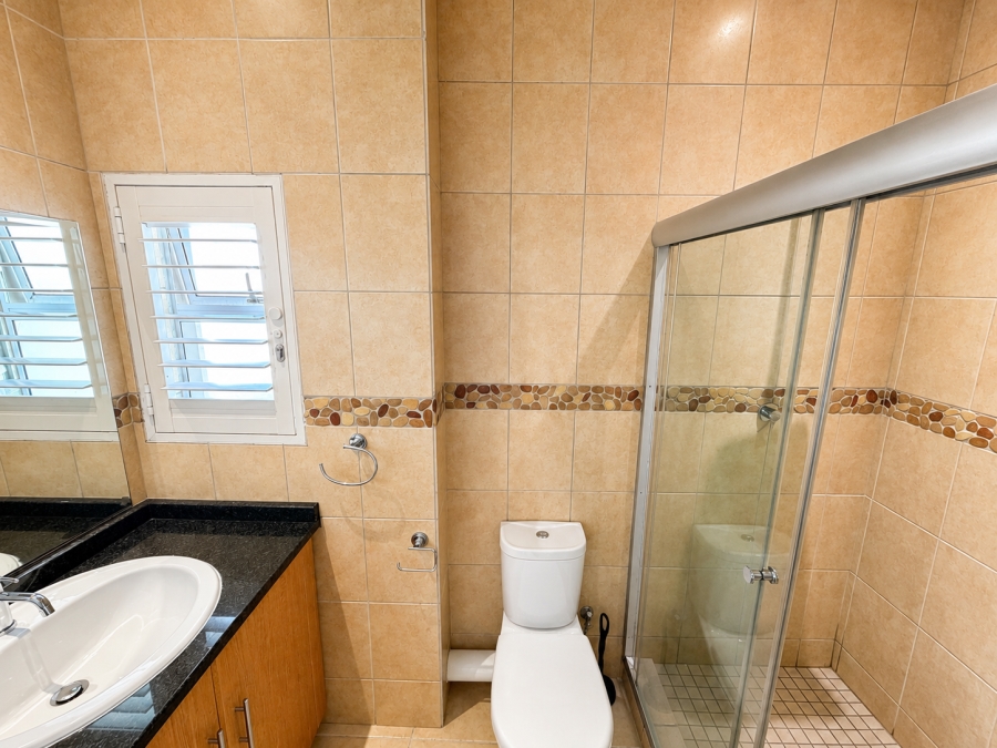 3 Bedroom Property for Sale in Kingswood Golf Estate Western Cape